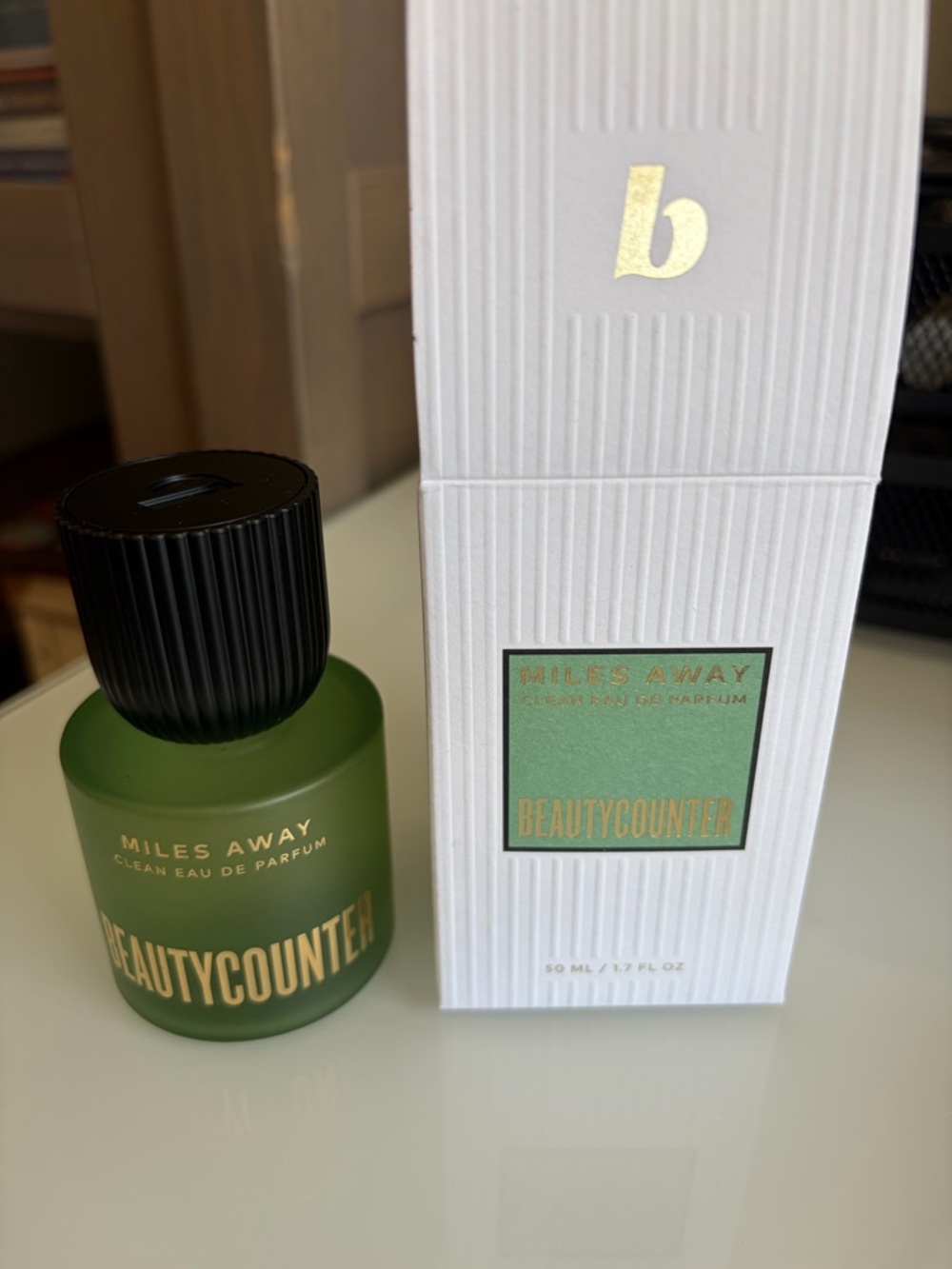 Beautycounter Miles Away 50ml NEW IN BOX Clean Beauty - Picture 4 of 8